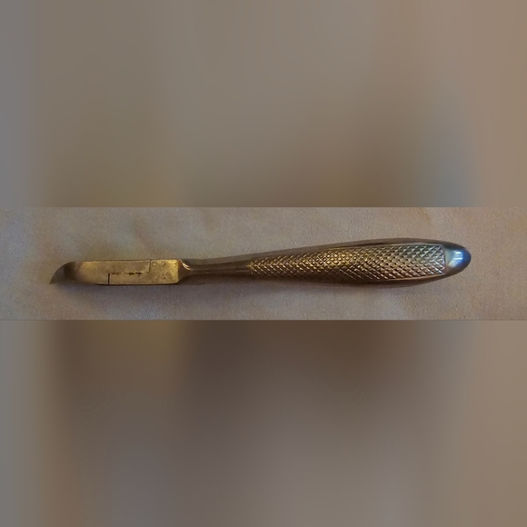 Vintage Nail Clippers Cuticle Nipper Toenail Clipper Beauty Tool - Picture 3 of 6